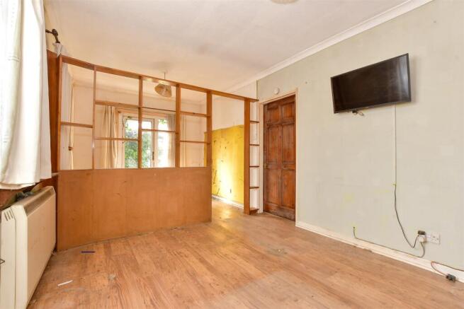 Lounge/ Dining Room