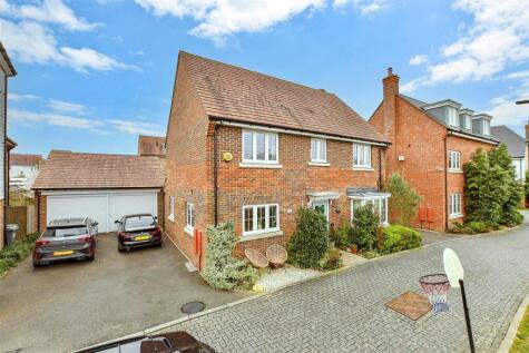 Song Thrush Drive, Ashford, Kent