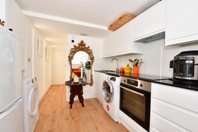 Kitchen/ Living Area