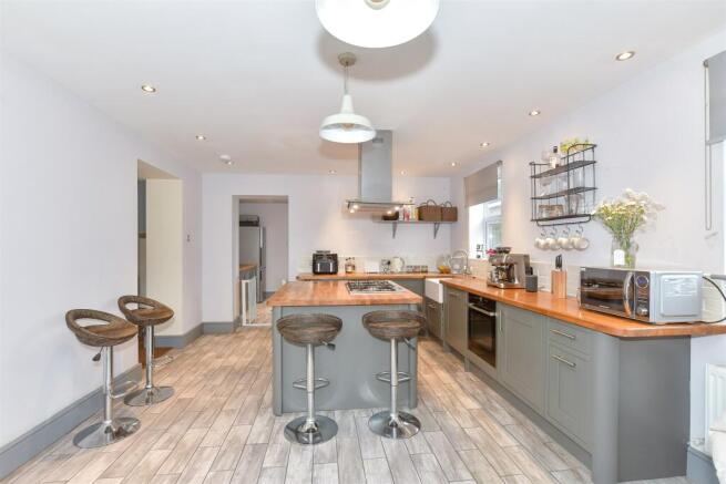 Kitchen/Breakfast Room