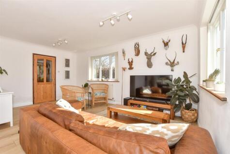 Bobbin Lodge Hill, Chartham, Canterbury, Kent