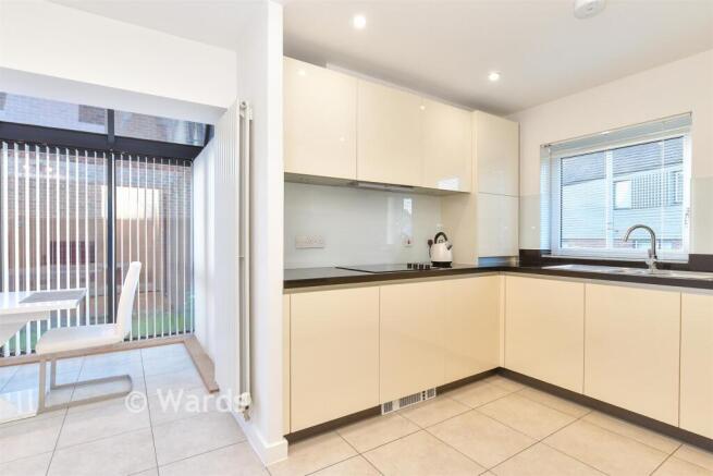 Kitchen/ Dining Area