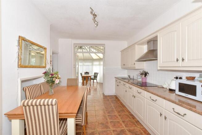 Kitchen/ Breakfast Room