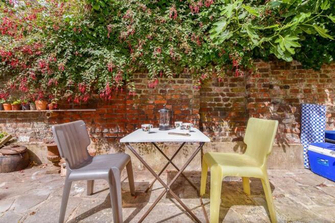 External Lifestyle Photograph