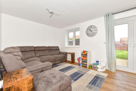 Wheatsheaf Square, Whitfield, Kent