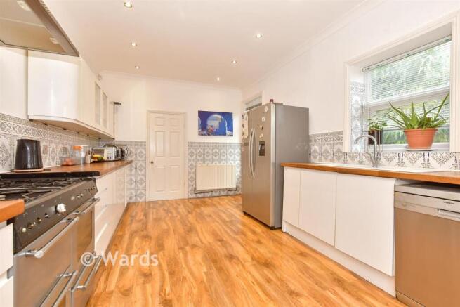 Kitchen/ Breakfast Room