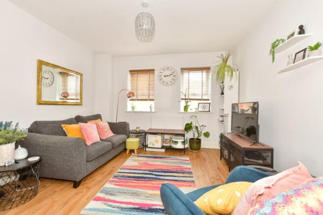 Lounge/ Kitchen