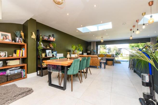Kitchen/Diner/Lounge