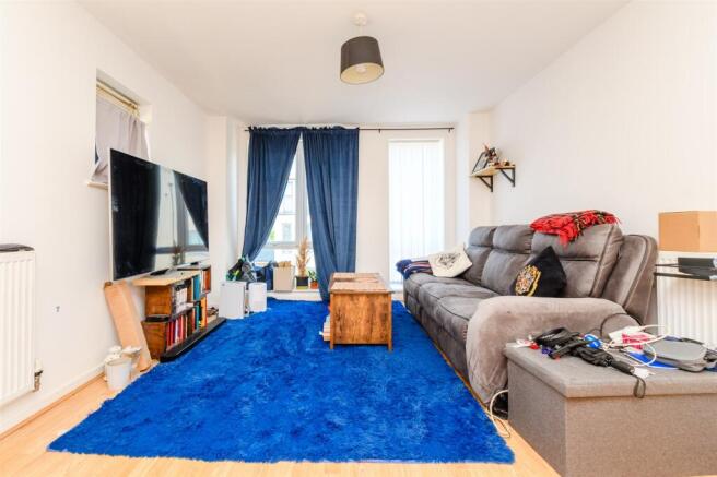 Lounge/Kitchen