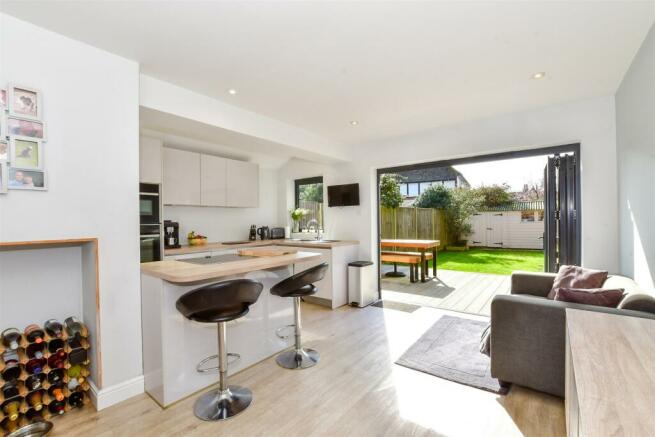 Kitchen/Breakfast Room