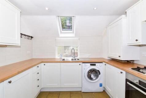 Lower Road, East Farleigh, Maidstone, Kent