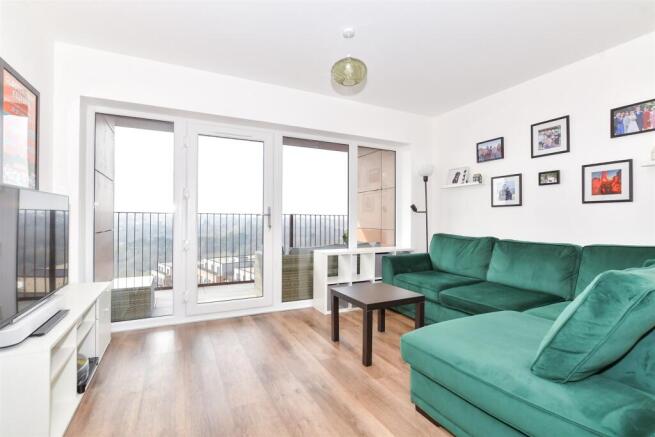 Kitchen/Lounge