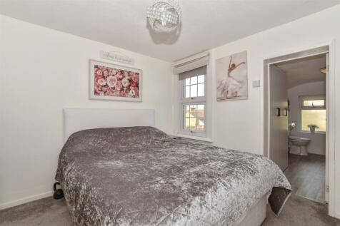 Thornhill Place, Maidstone, Kent
