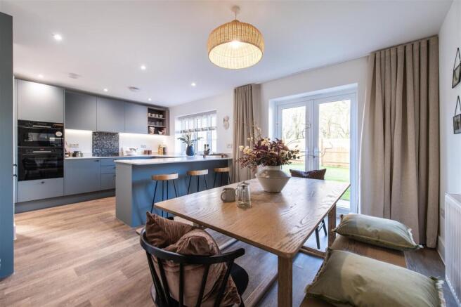 Kitchen DIner