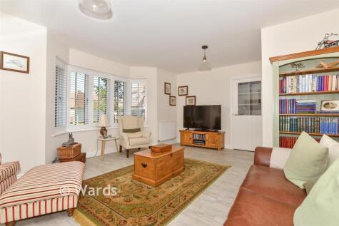 Hawthornden Grove, Yalding, Maidstone, Kent