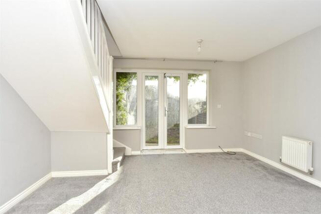Lounge/ Dining Area