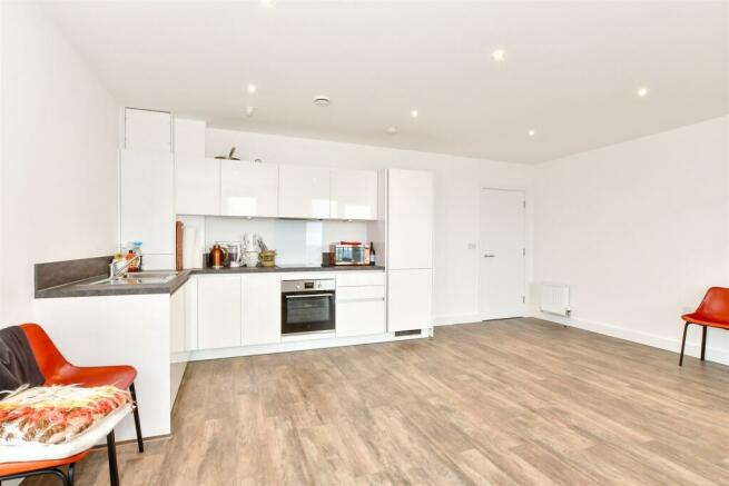 Kitchen/Lounge/Dining Area