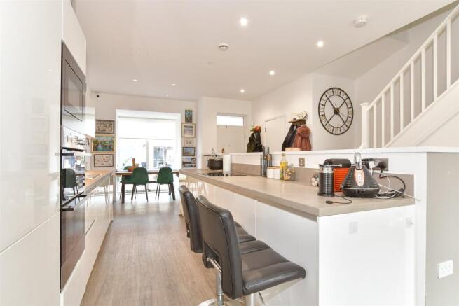 Kitchen/Lounge/ Dining Area