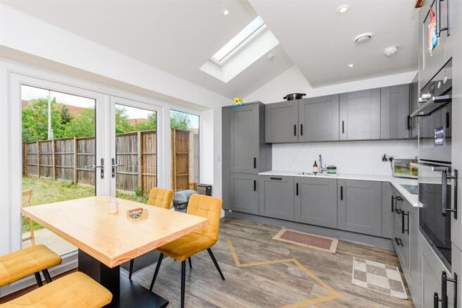 Kitchen/Breakfast Room