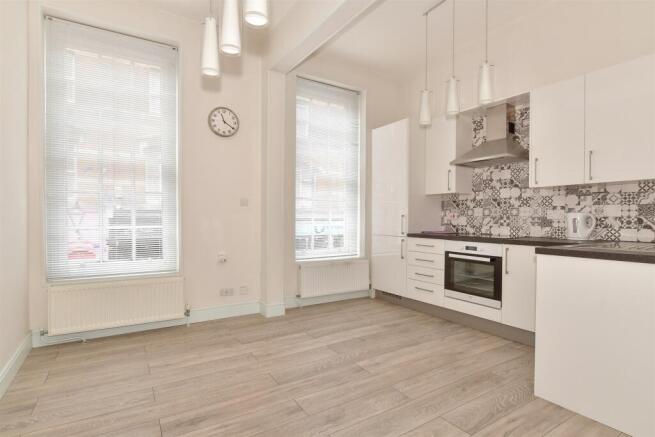 Kitchen/Lounge/ Dining Area