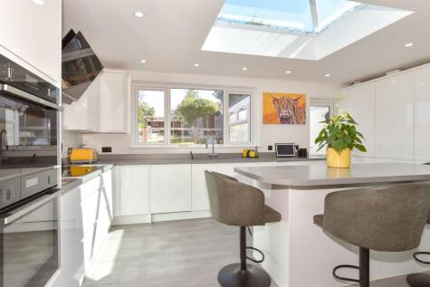 Wards Hill Road, Minster On Sea, Sheerness, Kent