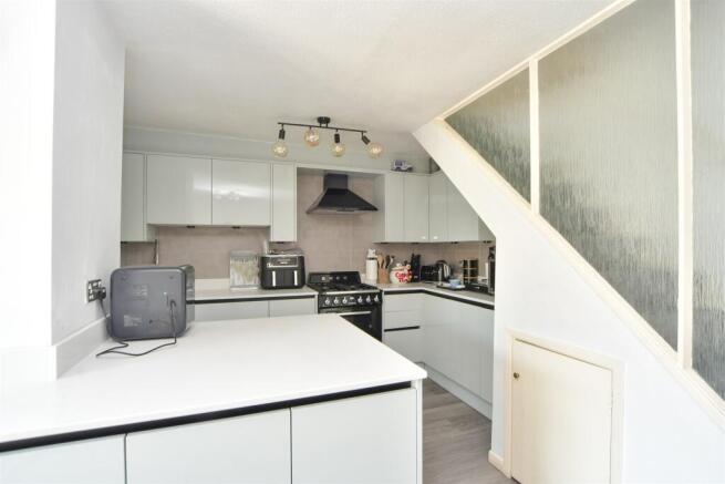 Kitchen/ Dining Area