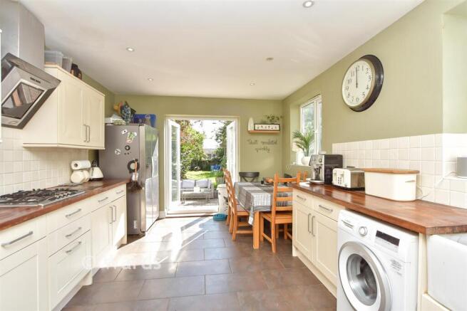Kitchen/ Breakfast Room
