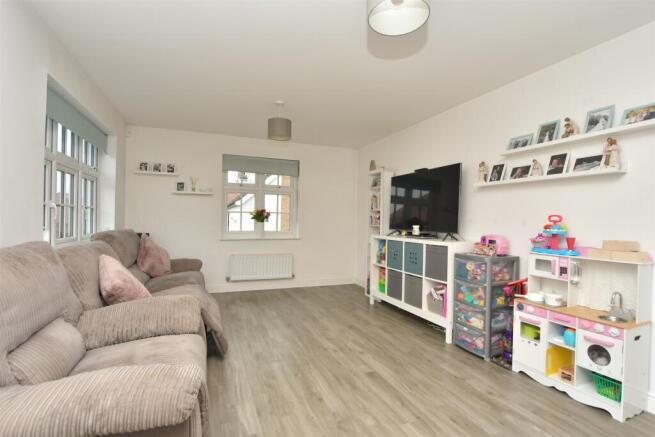 Kitchen/ Living Area