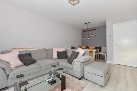 Chapman Close, Snodland, Kent