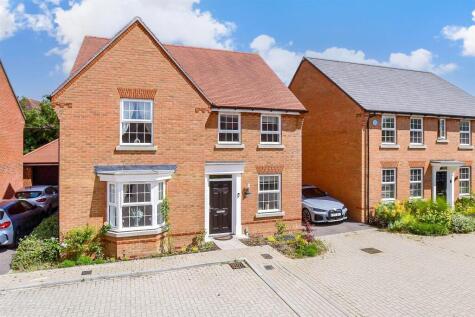 Braganza Drive, Staplehurst, Tonbridge, Kent
