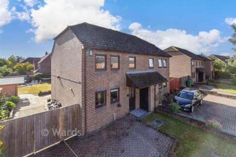 Maidstone Road, Marden, Kent