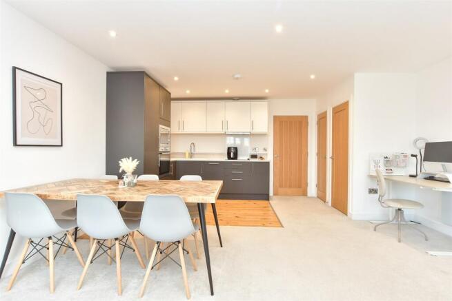 Kitchen/ Living Area