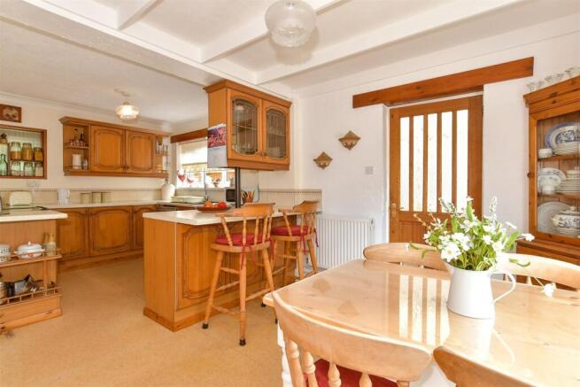 Kitchen/ Breakfast Room