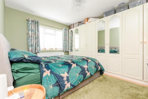 Hever Avenue, West Kingsdown, Sevenoaks, Kent