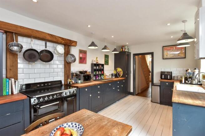 Kitchen/ Breakfast Room