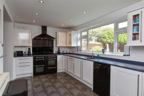 Cliff Gardens, Telscombe Cliffs, Peacehaven, East Sussex