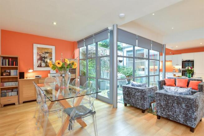Lounge/ Kitchen/ Diner