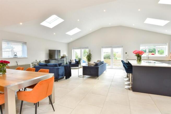 Lounge/Kitchen/Dining Room