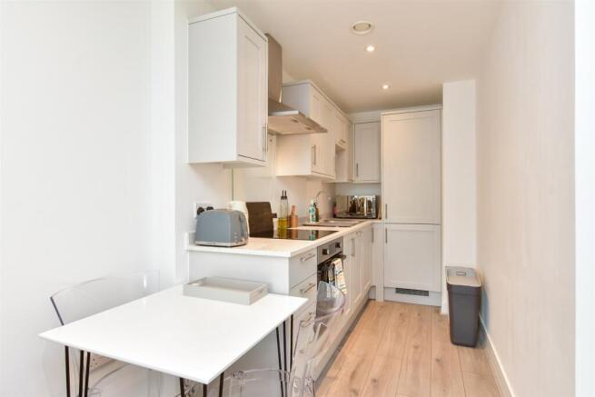 Lounge/ Kitchen