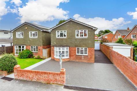 Fourth Avenue, Denvilles, Havant, Hampshire