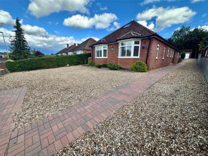 Hazel Avenue, Farnborough, Hampshire, GU14