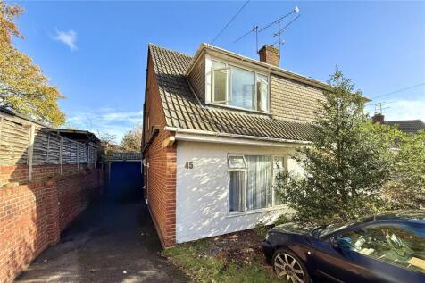 Yeovil Road, Farnborough, Hampshire, GU14