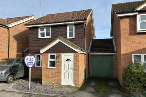 Dunbar Road, Frimley, Camberley, Surrey, GU16