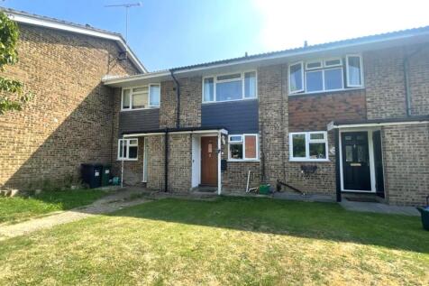 Grieve Close, Tongham, Surrey, GU10