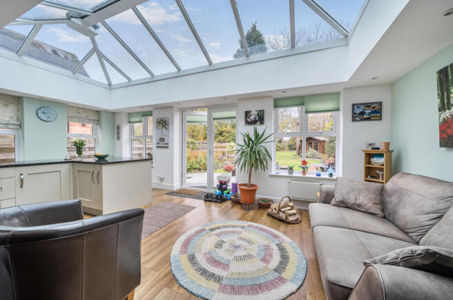 1375827-21-690c9d...