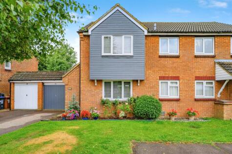 Nash Close, North Mymms, Hatfield