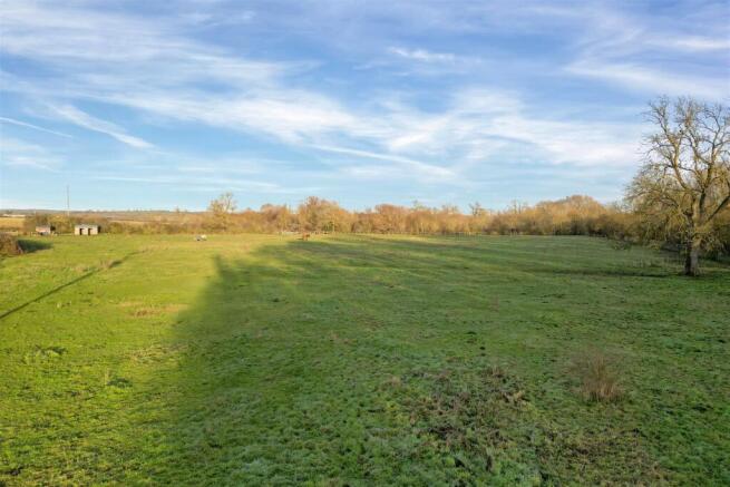 Land at Frisby PH-12.jpg