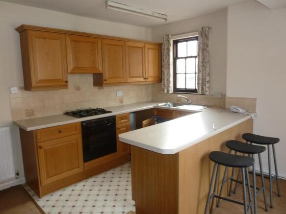 Flat 2, 13a Leic St Internals (2).JPG