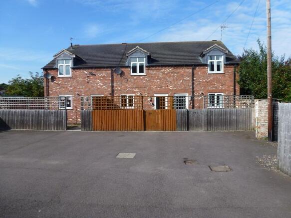 Victoria street external (2).JPG