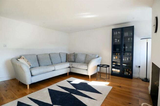 Lounge.jpg